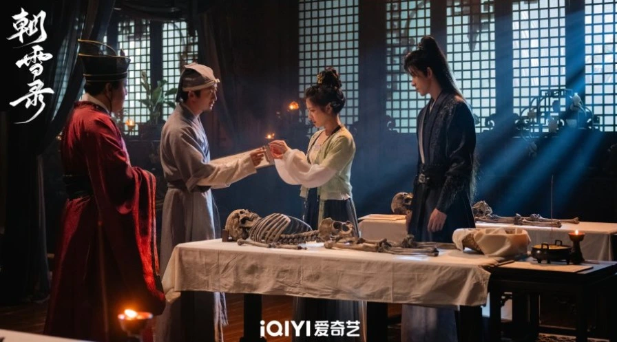 Chemistry romantis antara Landy Li dan Ao Rui Peng dalam adegan drama Coroner's Diary